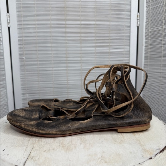 Free People Leather Lace Up Ballet Flats Size 7.5 Distressed - Picture 1 of 7